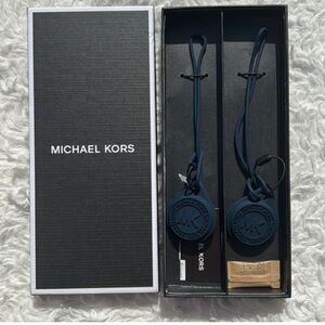 - Michael Kors Air tag holder